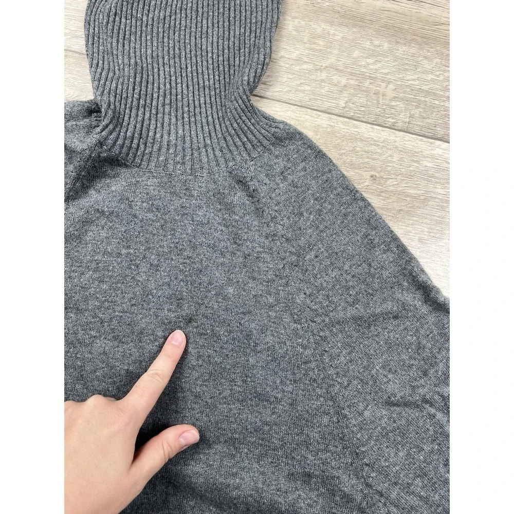 C&C California Cropped Sweater Women Size M Cashmere Wool Blend Gray Turtleneck